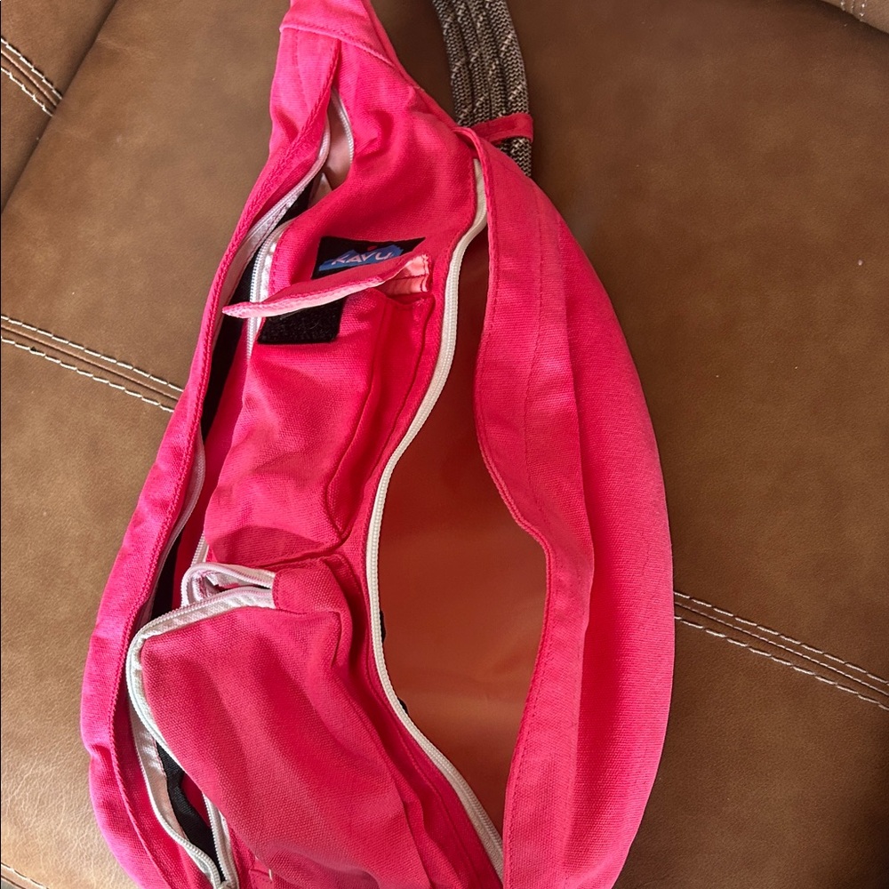 Kavu Bright Pink Crossbody Sling Bag - Picture 5 of 7